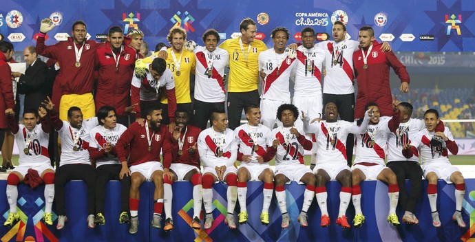 Guerrero faz um, Peru bate Paraguai e fica como terceiro melhor da América