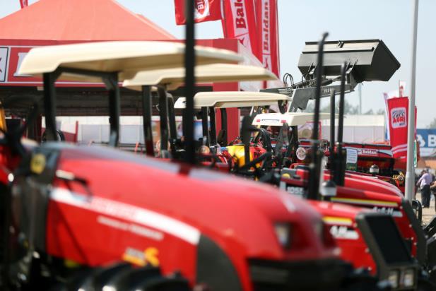 Senado aprova MP que libera máquinas agrícolas de emplacamento