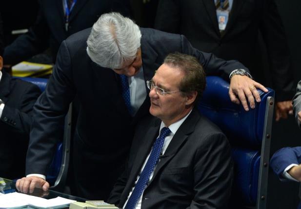 Senado aprova projeto que muda regras de coligações