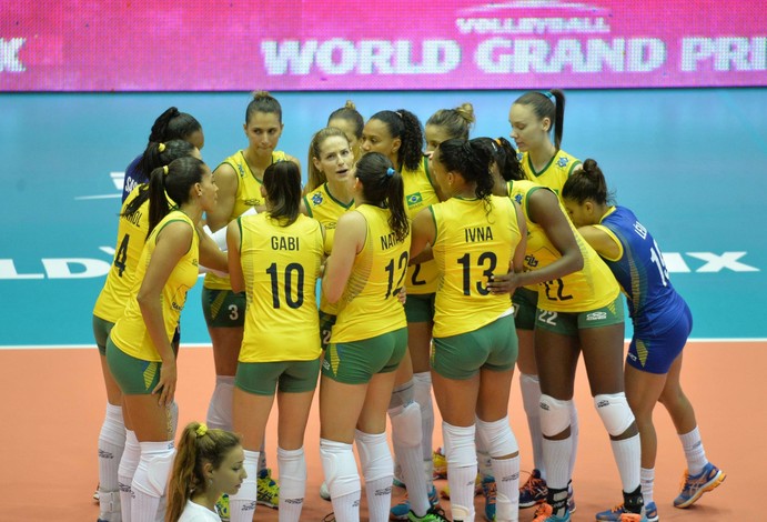 Brasil sofre susto no 3º set, mas bate Bélgica e vence a 8ª seguida no GP
