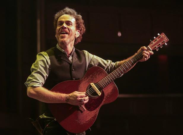 Nando Reis anuncia show extra em Porto Alegre
