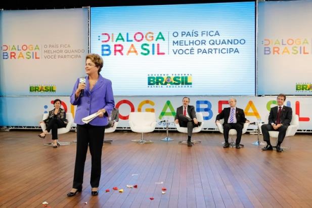 Governo lança plataforma Dialoga Brasil de participação popular
