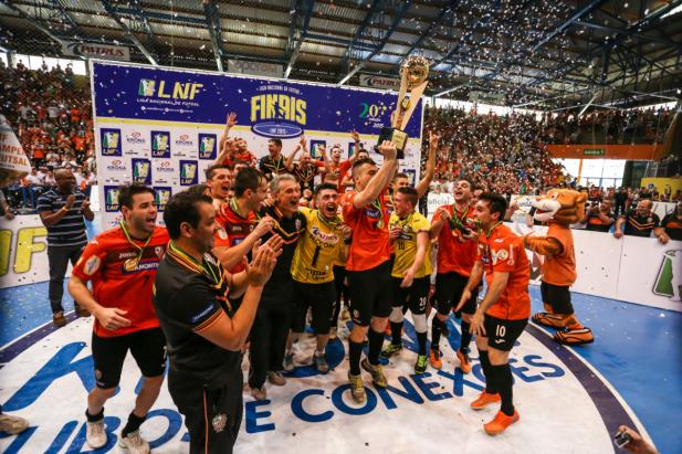  ACBF goleia Orlândia e conquista pentacampeonato da Liga Futsal