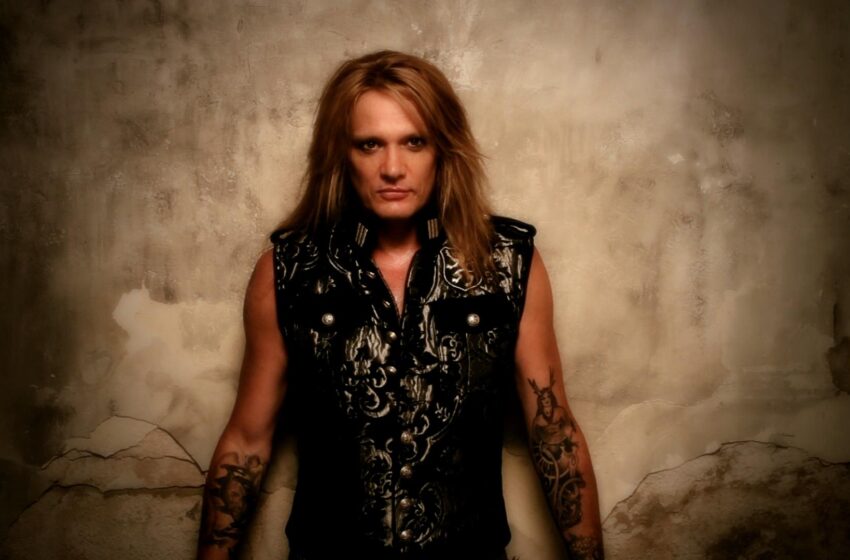 Vocalista deixa Skid Row e abre caminho para volta de Sebastian Bach