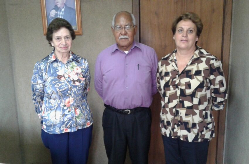 Antigos saem e novos conselheiros assumem