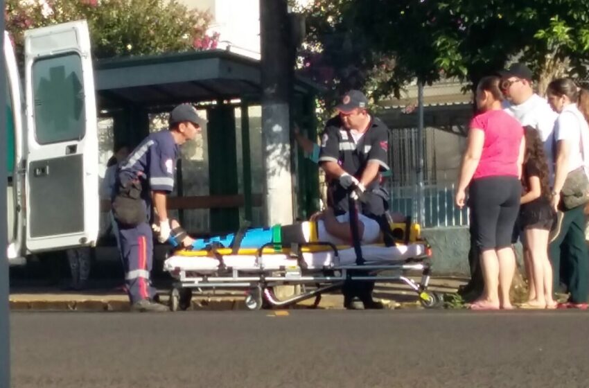 Atropelamento no centro leva mulher para o hospital