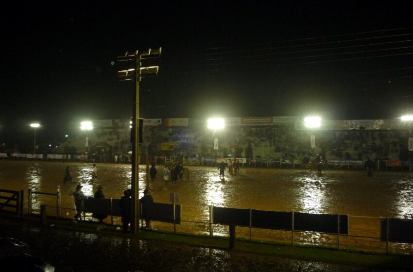 Cerca de 300 mil pessoas passaram pelo Parque Nicanor Kramer da Luz durante o Rodeio