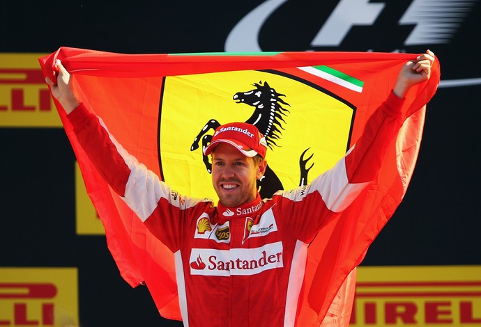 Lívio Oricchio: guerra psicológica esquenta disputa Ferrari x Mercedes