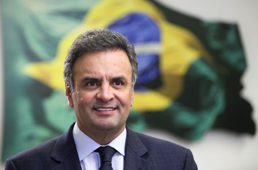 PSDB vai ‘botar a cara’ nos protestos pró-impeachment, afirma Aécio