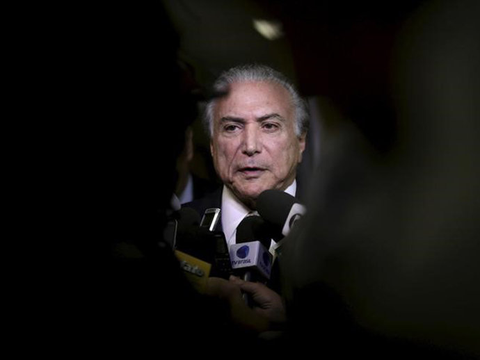  Temer intensifica articulação pelo rompimento do PMDB com Dilma
