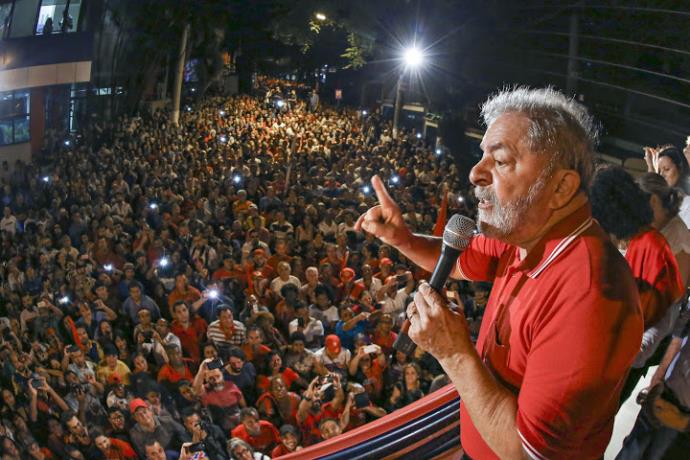 Lula questiona Temer: “Quer ser presidente? Disputa eleição”