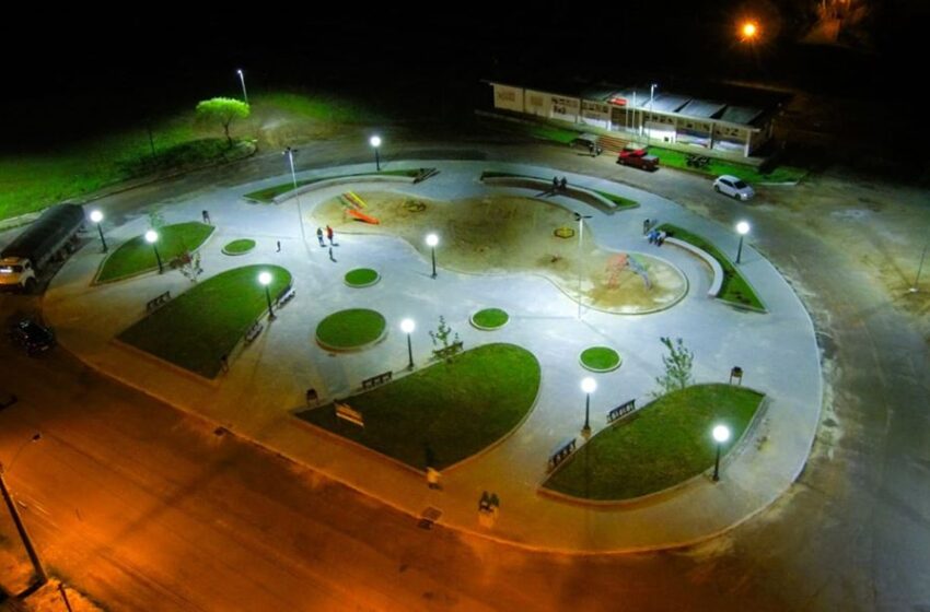 Praça da Ferrovia está de cara nova