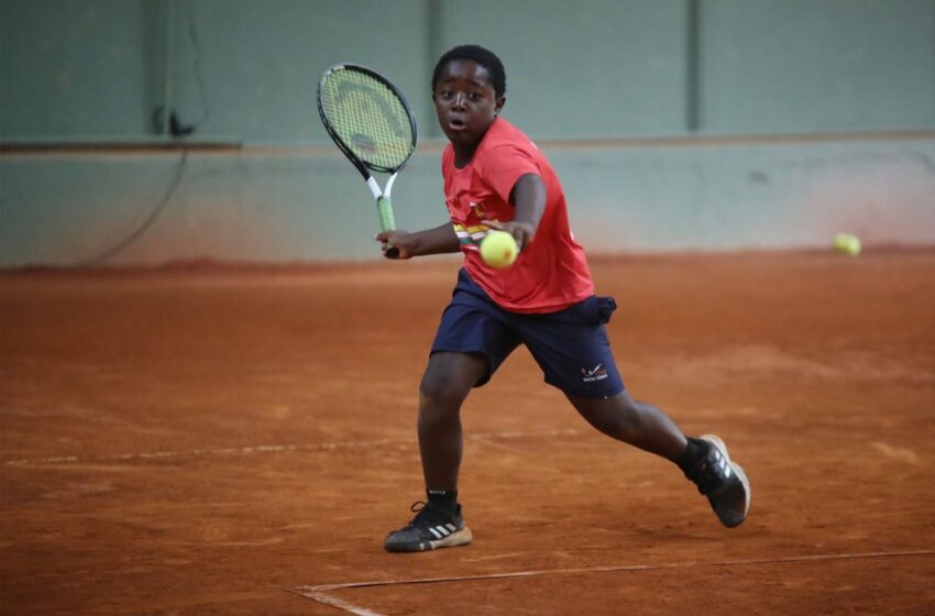  Atleta de Vacaria é campeão da categoria 8 anos do Brasil Juniors Cup de tênis
