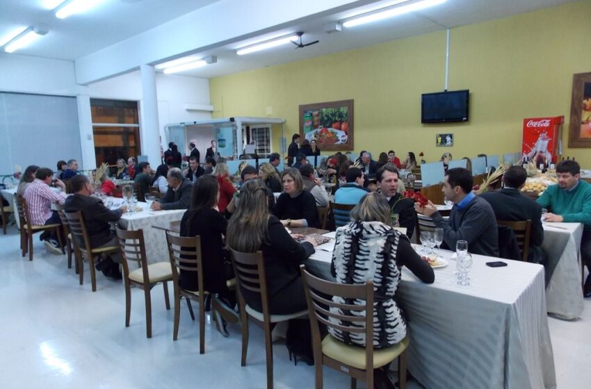IMEC e Rotary Club Vacaria dos Pinhais realizaram mais uma Noite da Solidariedade