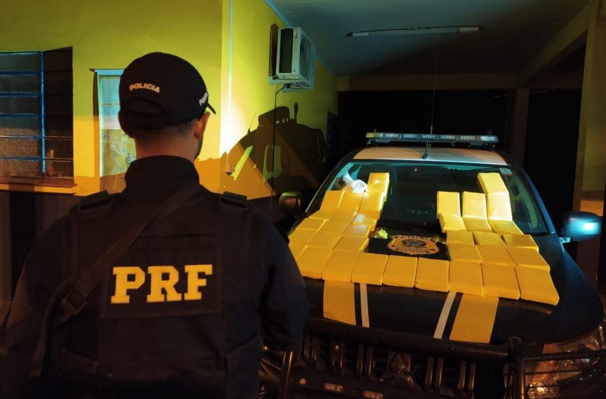 PRF prende traficante transportando cocaína avaliada em um milhão e meio de reais em Vacaria