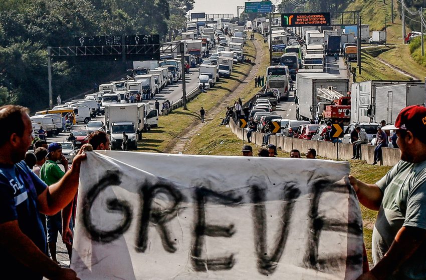 Caminhoneiros de mais de 20 Estados devem entrar em greve na próxima semana