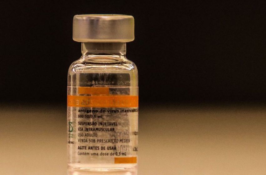 Butantan recebe matéria-prima para 7 milhões de doses da CoronaVac