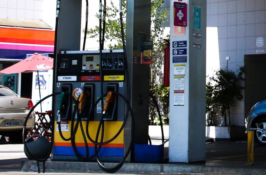 Preços de gasolina e diesel aumentam hoje nas refinarias