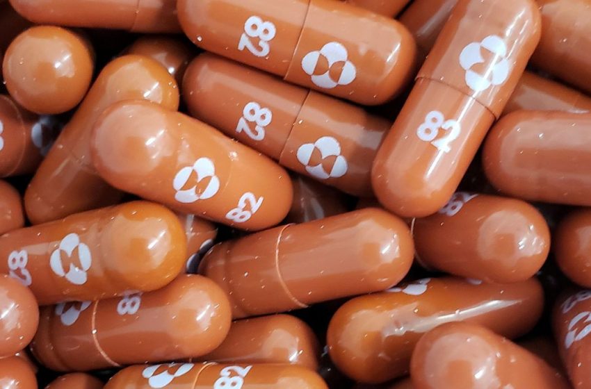  Reino Unido aprova pílula antiviral para tratamento da covid-19