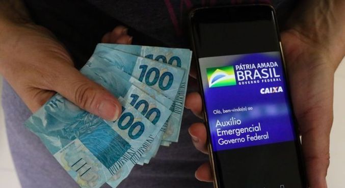 Caixa retoma saques na última semana do auxílio emergencial