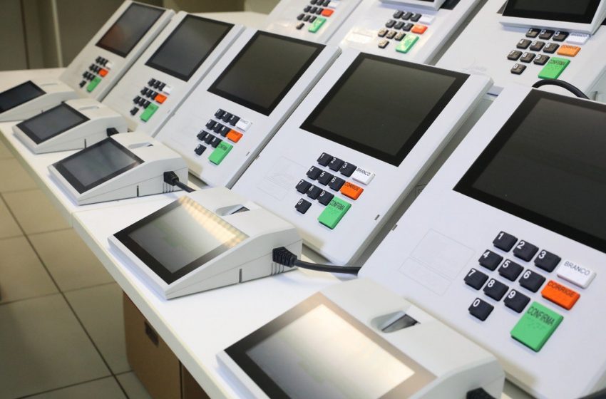  TSE apresenta novas urnas eletrônicas para as eleições de 2022