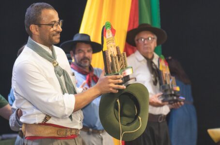 Lançada mais uma edição do concurso de poesias dentro do 36º Rodeio Internacional