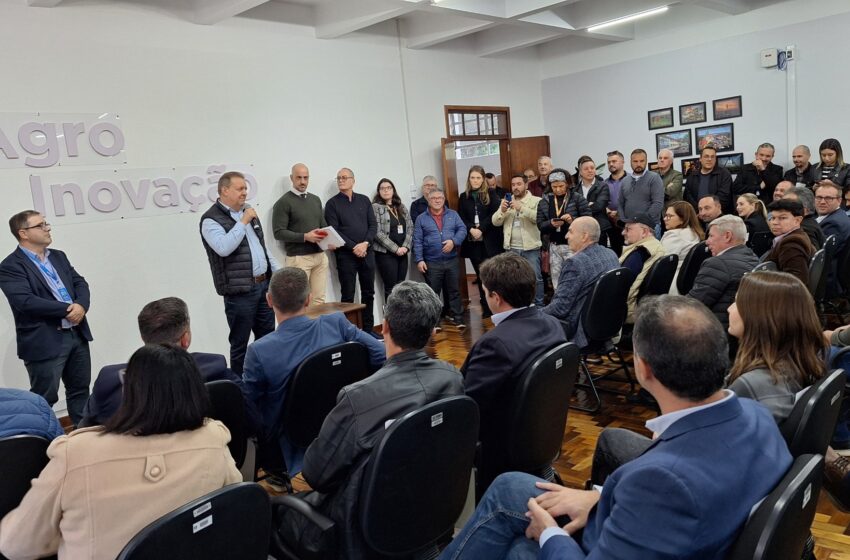 Estado assina 51 novos convênios com municípios para reconstrução de estradas rurais